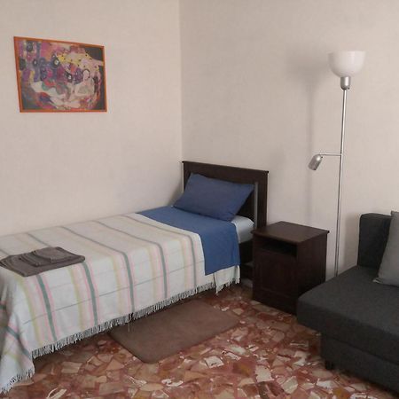 Apartamento Trilocale Alla Lunetta Bolonia Exterior foto